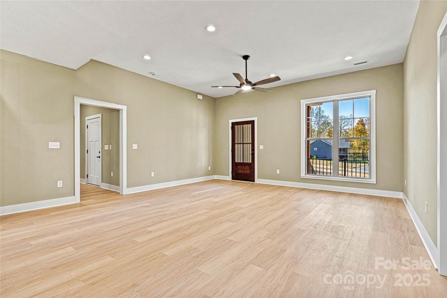 Spacious, unfurnished interior of a new home in , Newton (Image 19).