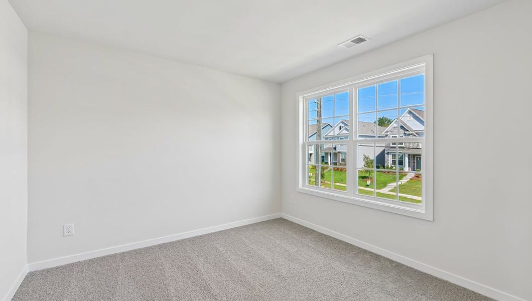 Spacious, unfurnished interior of a new home in Oak Grove Hill, Huntersville (Image 23).
