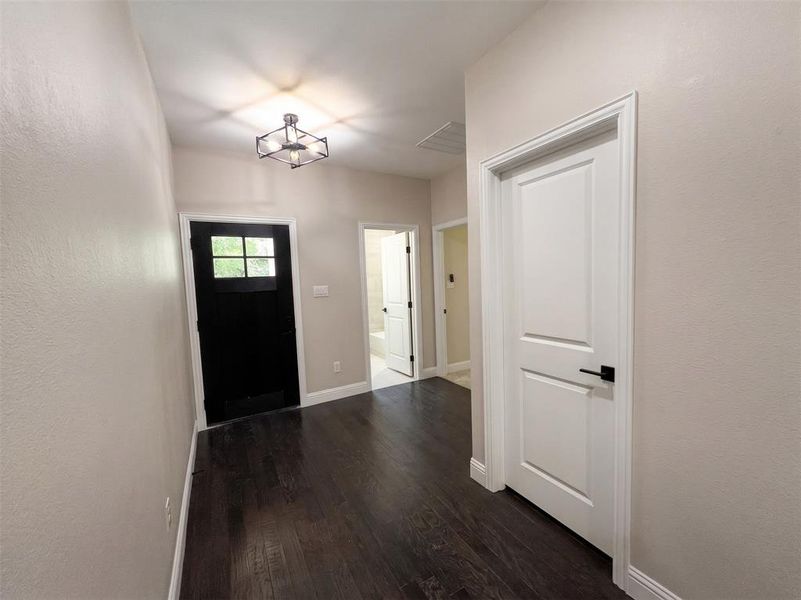Spacious, unfurnished interior of a new home in , Granbury (Image 34). Spacious, unfurnished interior of a new home in , Granbury (Image 34).