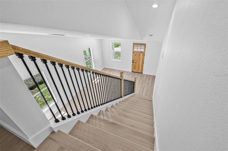 Spacious, unfurnished interior of a new home in , Tampa (Image 34).