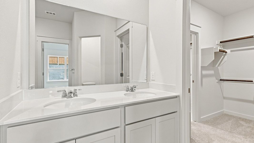 Furnished interior view inside a new home in Patriot Estates, Venus (Image 34). Furnished interior view inside a new home in Patriot Estates, Venus (Image 34).