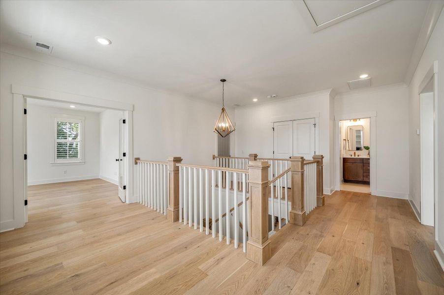 Image 87 of a home in .