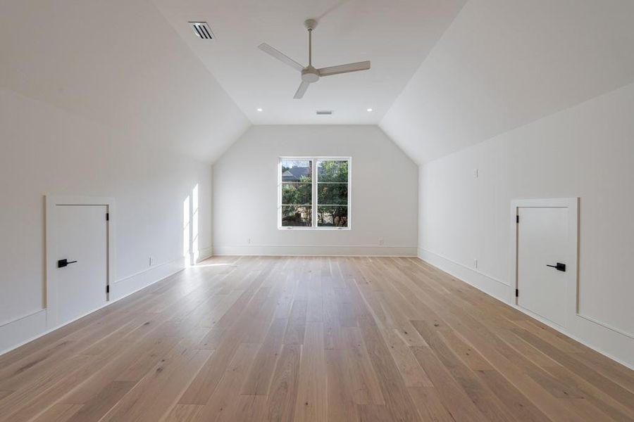 Spacious, unfurnished interior of a new home in , Atlanta (Image 104). Spacious, unfurnished interior of a new home in , Atlanta (Image 104).