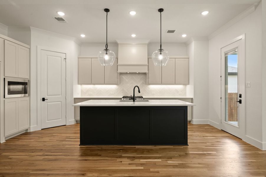 Furnished interior view inside a new home in Parks of Aledo, Aledo (Image 9). Furnished interior view inside a new home in Parks of Aledo, Aledo (Image 9).