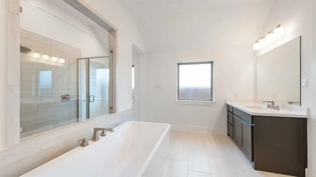 Furnished interior view inside a new home in Myrtle Creek 60', Waxahachie (Image 6).