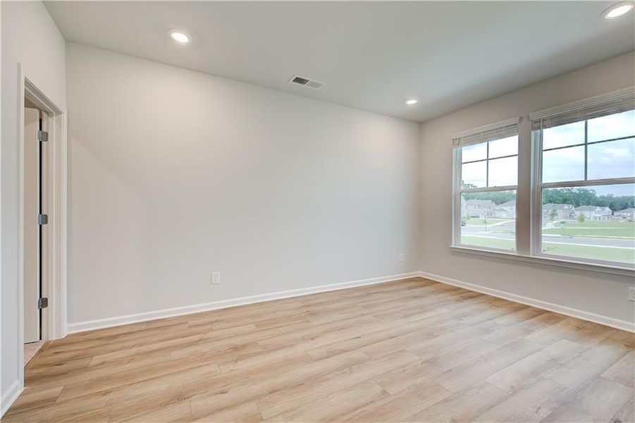 Spacious, unfurnished interior of a new home in Trinity Park, McDonough (Image 28).