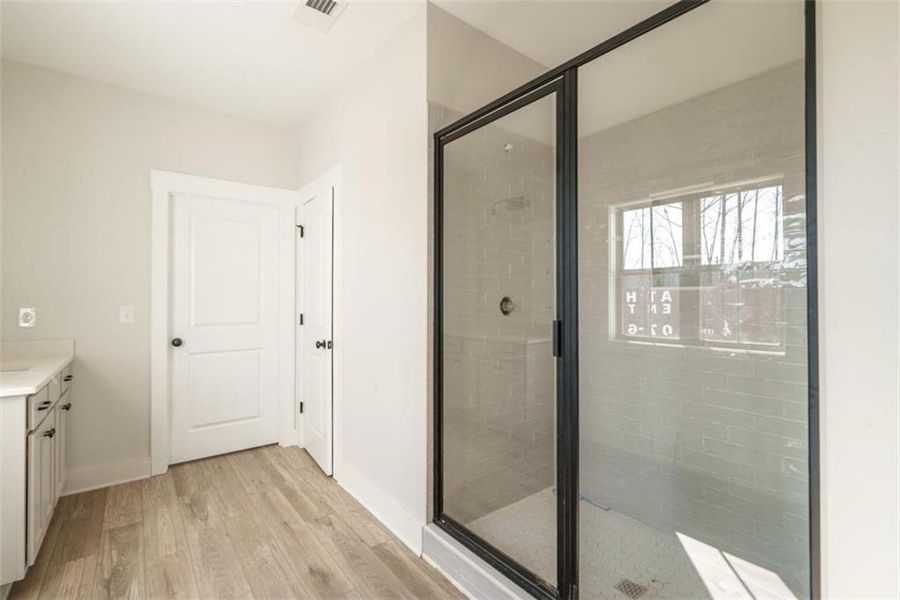 Image 21 of a home in .