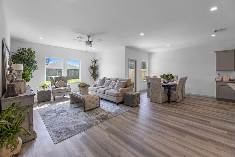 Furnished interior view inside a new home in Springwood, Beaumont (Image 4).
