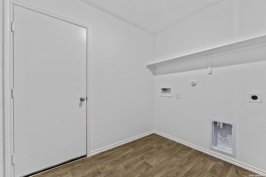 Spacious, unfurnished interior of a new home in Preserve at Medina, Von Ormy (Image 22). Spacious, unfurnished interior of a new home in Preserve at Medina, Von Ormy (Image 22).