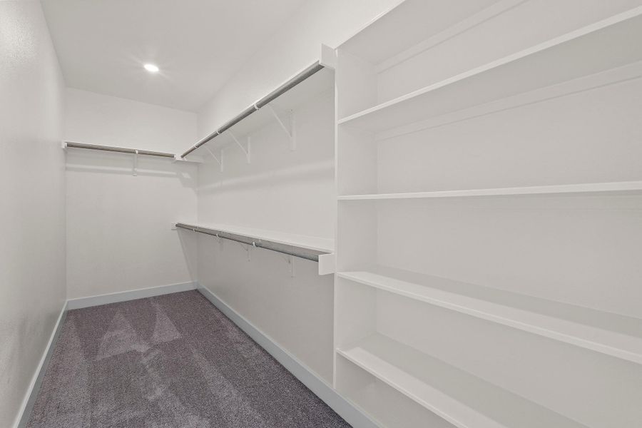 Spacious, unfurnished interior of a new home in Parmer Ranch, Georgetown (Image 29).