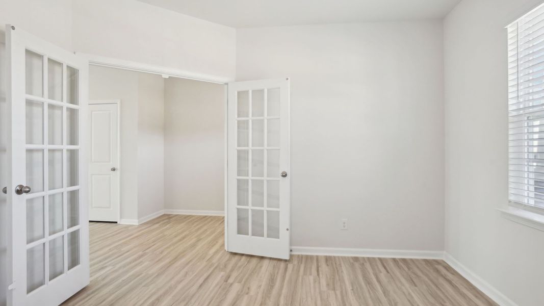 Spacious, unfurnished interior of a new home in Granite Falls, Lancaster (Image 13). Spacious, unfurnished interior of a new home in Granite Falls, Lancaster (Image 13).