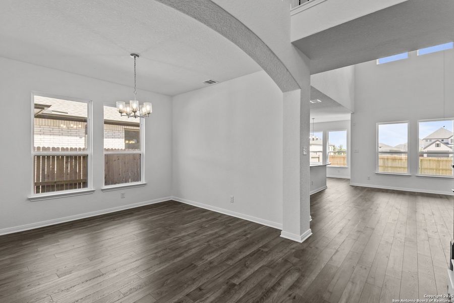 Spacious, unfurnished interior of a new home in Stillwater Ranch, San Antonio (Image 27). Spacious, unfurnished interior of a new home in Stillwater Ranch, San Antonio (Image 27).