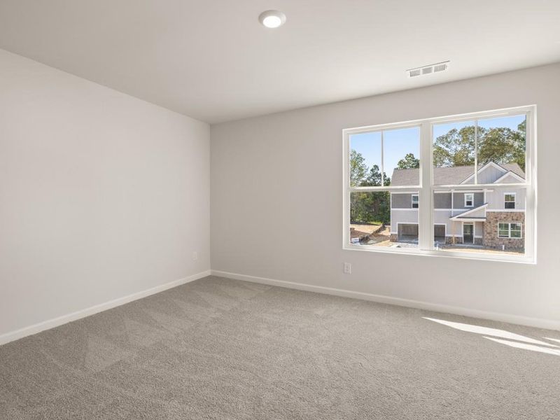 Spacious, unfurnished interior of a new home in Parkside at Carter Grove, Cartersville (Image 28).
