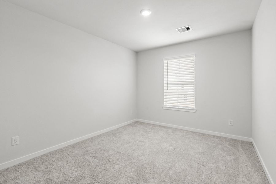 Spacious, unfurnished interior of a new home in Laurel Farms, Brookshire (Image 20).