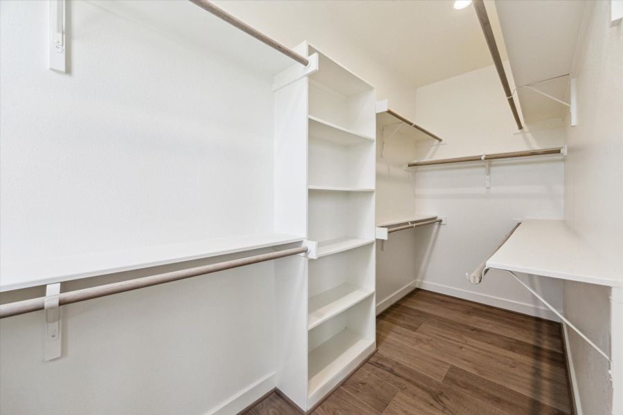 Spacious, unfurnished interior of a new home in , Houston (Image 20).