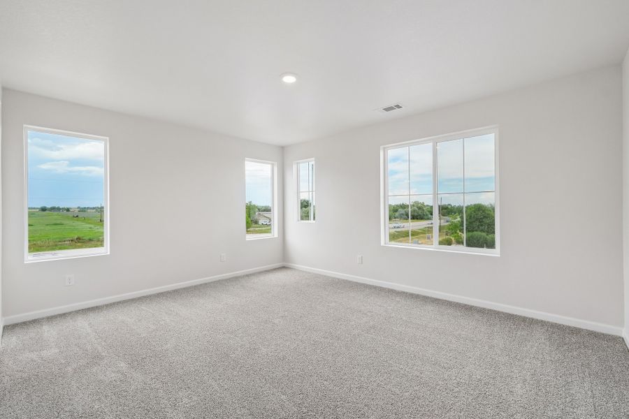 Spacious, unfurnished interior of a new home in Spring Valley, Longmont (Image 10). Spacious, unfurnished interior of a new home in Spring Valley, Longmont (Image 10).