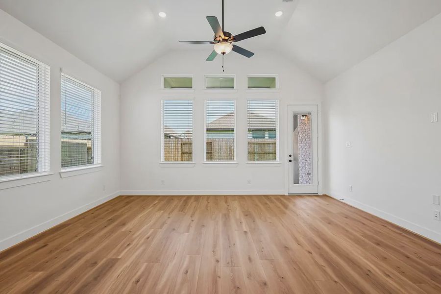 Representative unfurnished interior of a home built from the Lynnbrook by Chesmar Homes in Wood Leaf Reserve, Tomball (Image 14). Representative unfurnished interior of a home built from the Lynnbrook by Chesmar Homes in Wood Leaf Reserve, Tomball (Image 14).
