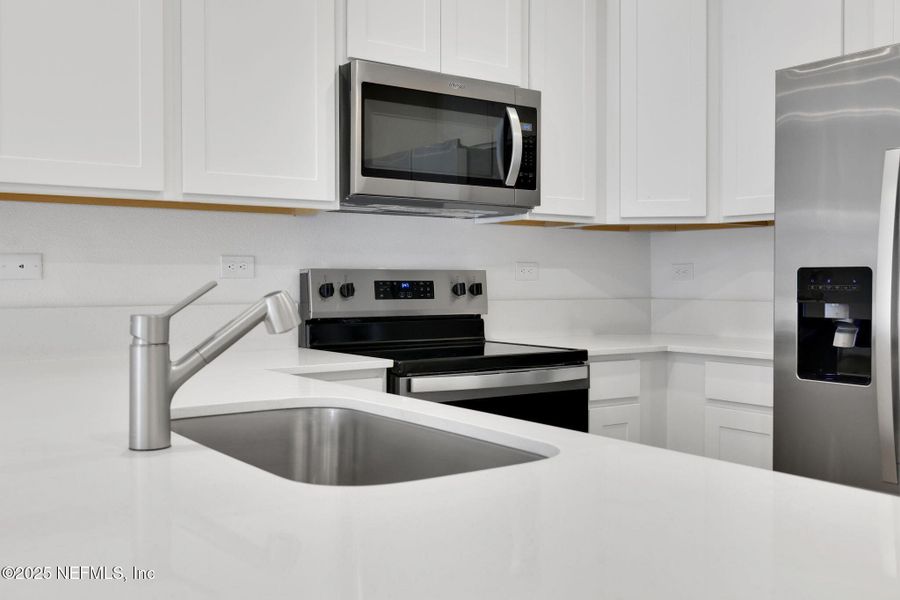 Furnished interior view inside a new home in Kasen Oaks, Jacksonville (Image 10).