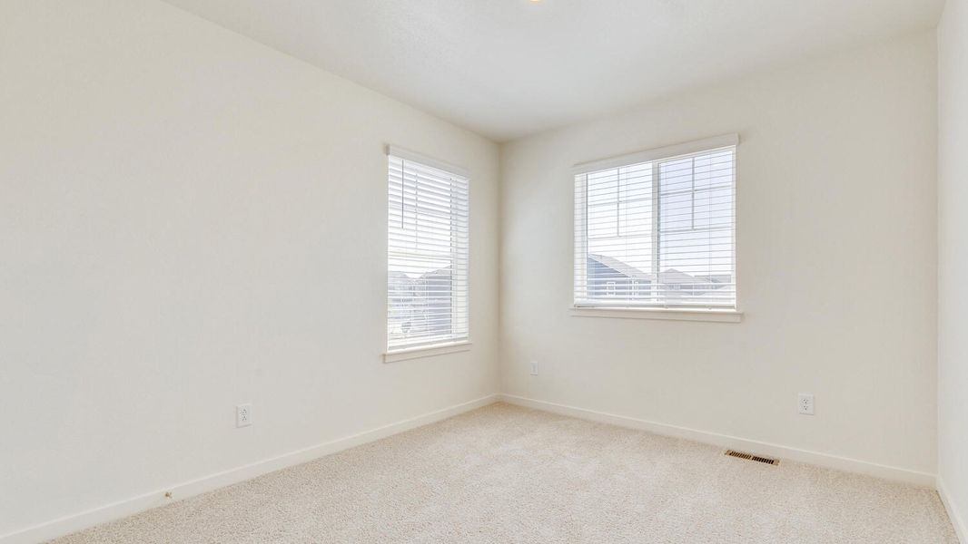 Spacious, unfurnished interior of a new home in Silver Peaks, Lochbuie (Image 22). Spacious, unfurnished interior of a new home in Silver Peaks, Lochbuie (Image 22).