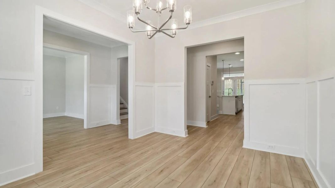 Sonoma II dining Stock