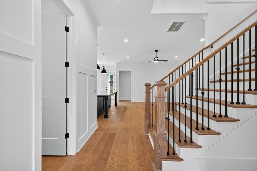 Spacious, unfurnished interior of a new home in Livingstone Park, Kennesaw (Image 35).