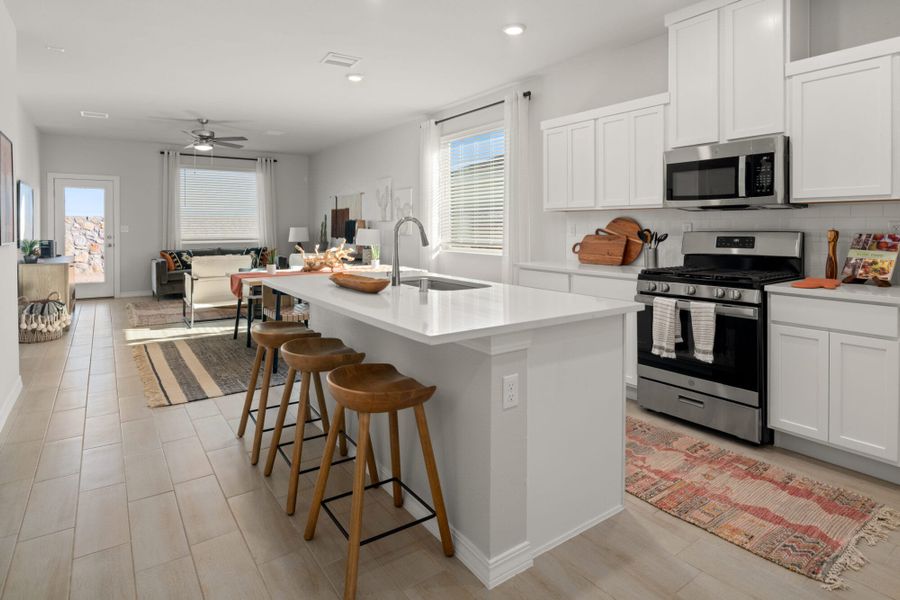 Furnished interior view inside a new home in Paseos Del Este, Horizon City (Image 9).
