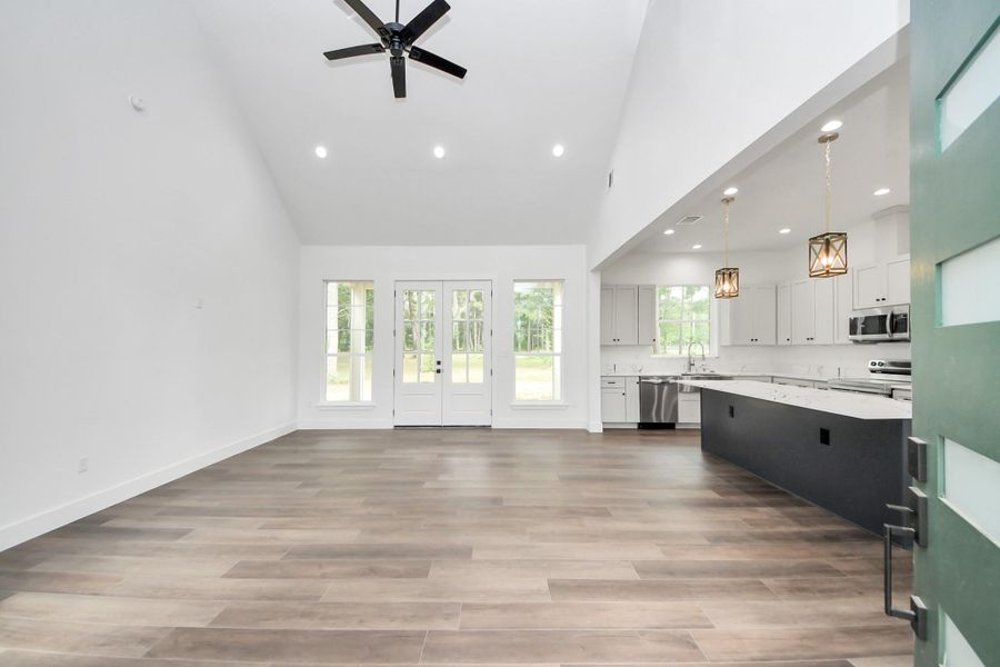 Spacious, unfurnished interior of a new home in , Plantersville (Image 13).