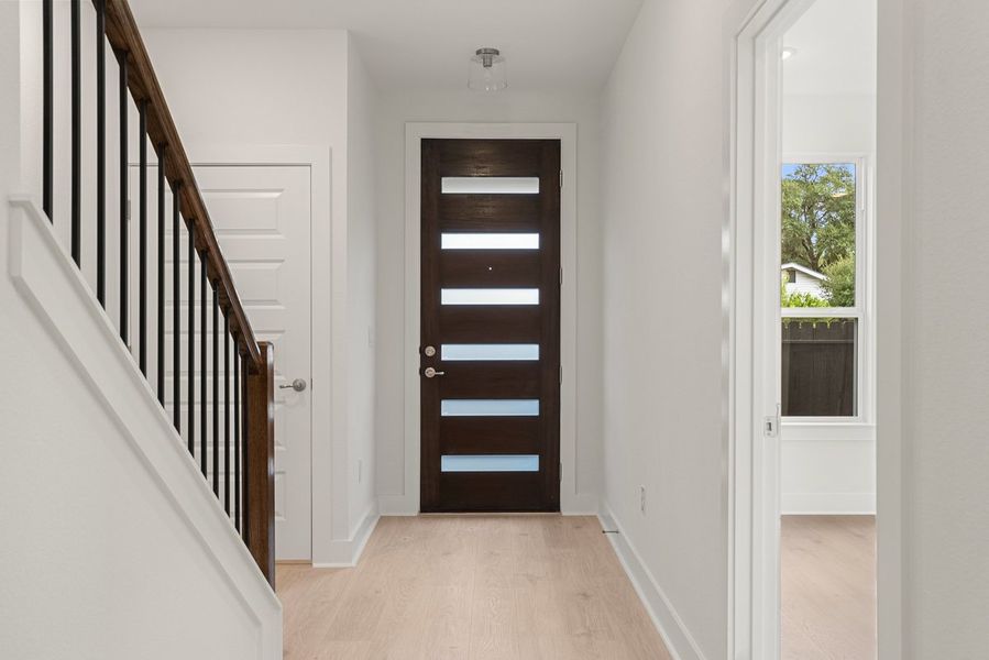 Spacious, unfurnished interior of a new home in Koenig Townhomes, Austin (Image 9). Spacious, unfurnished interior of a new home in Koenig Townhomes, Austin (Image 9).