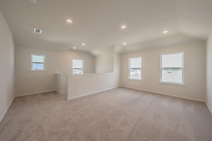 Spacious, unfurnished interior of a new home in Courtland Place, Cleburne (Image 16). Spacious, unfurnished interior of a new home in Courtland Place, Cleburne (Image 16).
