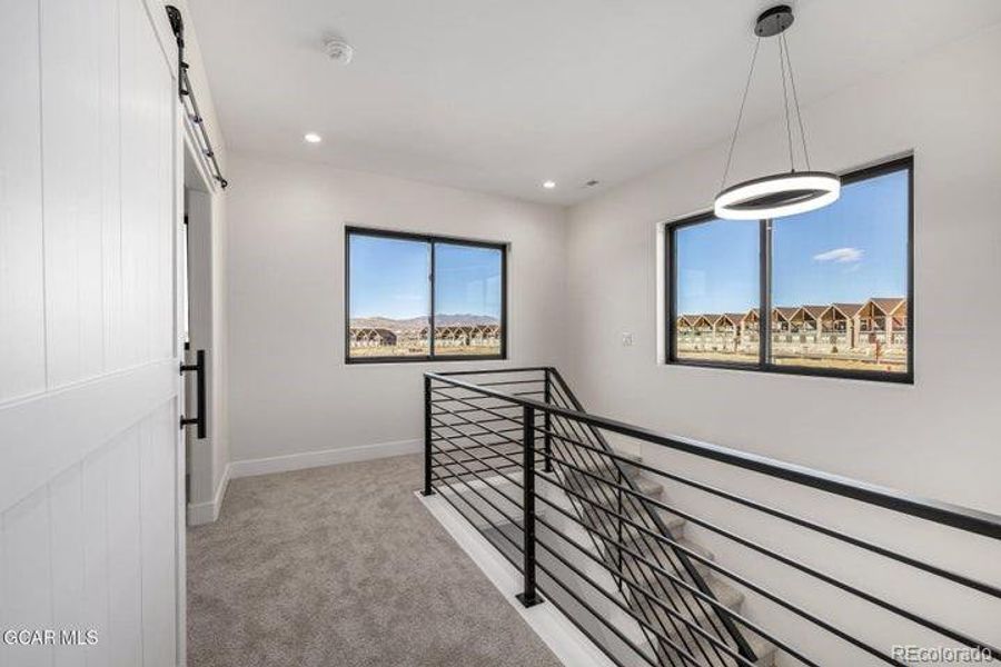 Spacious, unfurnished interior of a new home in , Granby (Image 23).