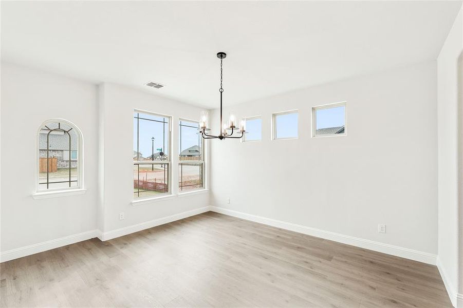 Spacious, unfurnished interior of a new home in Stone River Glen 60s, Royse City (Image 29).