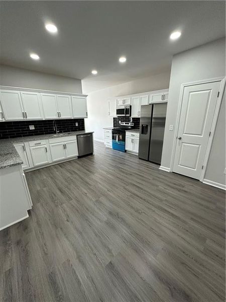 Spacious, unfurnished interior of a new home in , Griffin (Image 20).