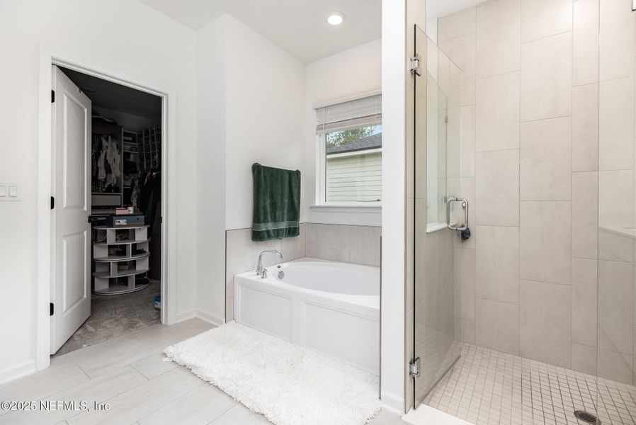 Furnished interior view inside a new home in Hyland Trail, Green Cove Springs (Image 16). Furnished interior view inside a new home in Hyland Trail, Green Cove Springs (Image 16).