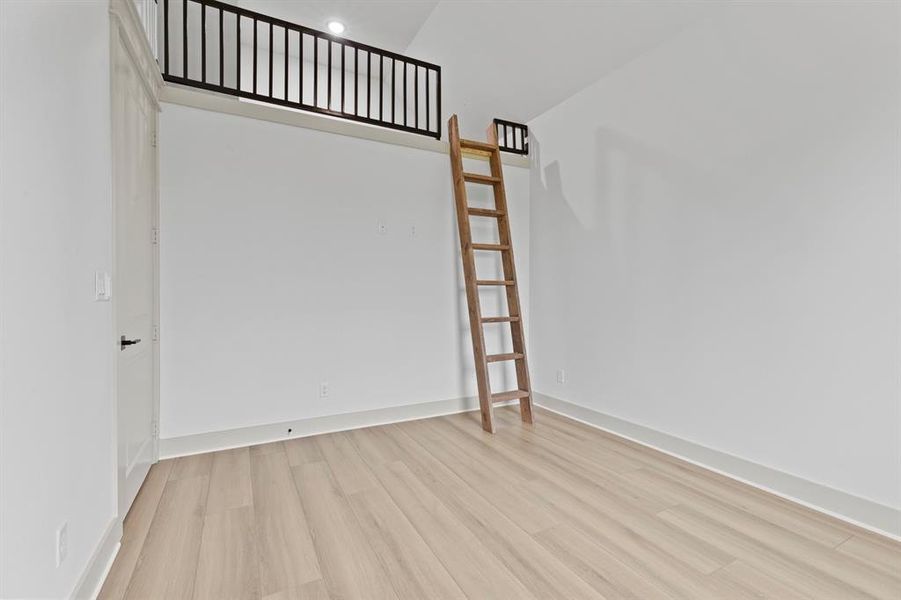 Spacious, unfurnished interior of a new home in , Tyler (Image 27).