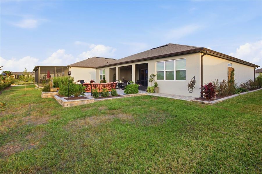 Exterior details and patio area of a home in , Ocala (Image 28).