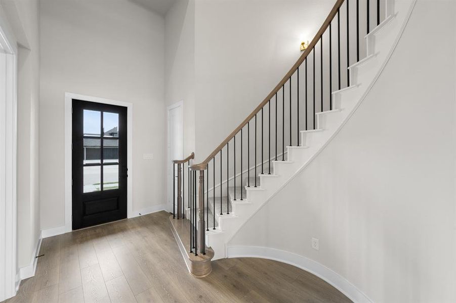 5401 Rowlan- Entry-1