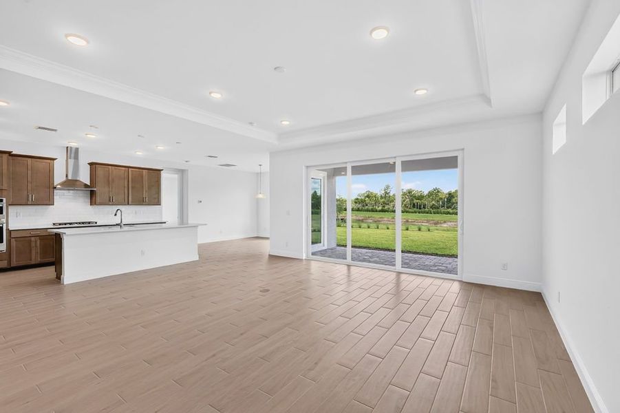 Spacious, unfurnished interior of a new home in The Sanctuary – Royal Collection, Punta Gorda (Image 21).