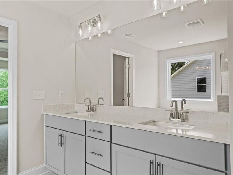 Image 45 of a home in Wehunt Meadows.