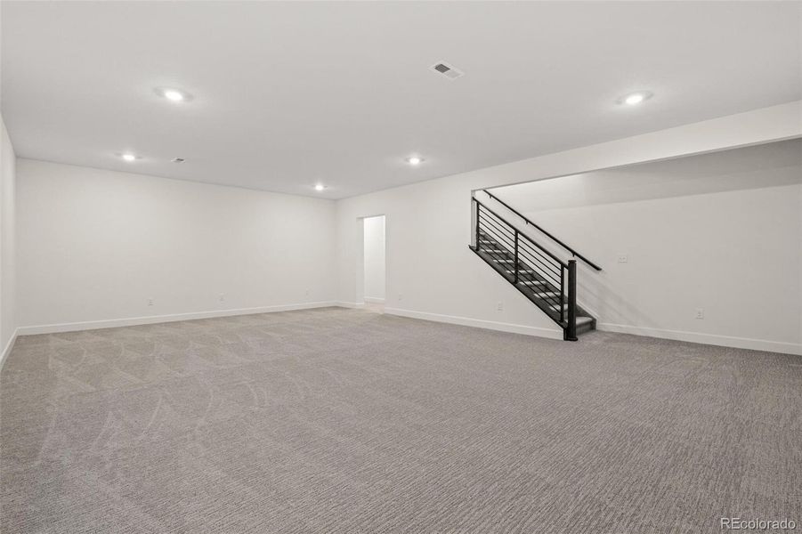 Spacious, unfurnished interior of a new home in Windsong, Brighton (Image 28). Spacious, unfurnished interior of a new home in Windsong, Brighton (Image 28).