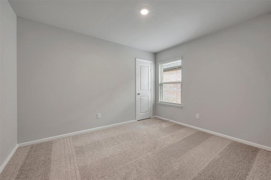 Spacious, unfurnished interior of a new home in Lane Ranch, Sanger (Image 37).