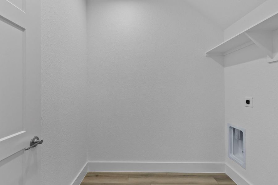 Spacious, unfurnished interior of a new home in Hills of Westlake, Conroe (Image 27). Spacious, unfurnished interior of a new home in Hills of Westlake, Conroe (Image 27).