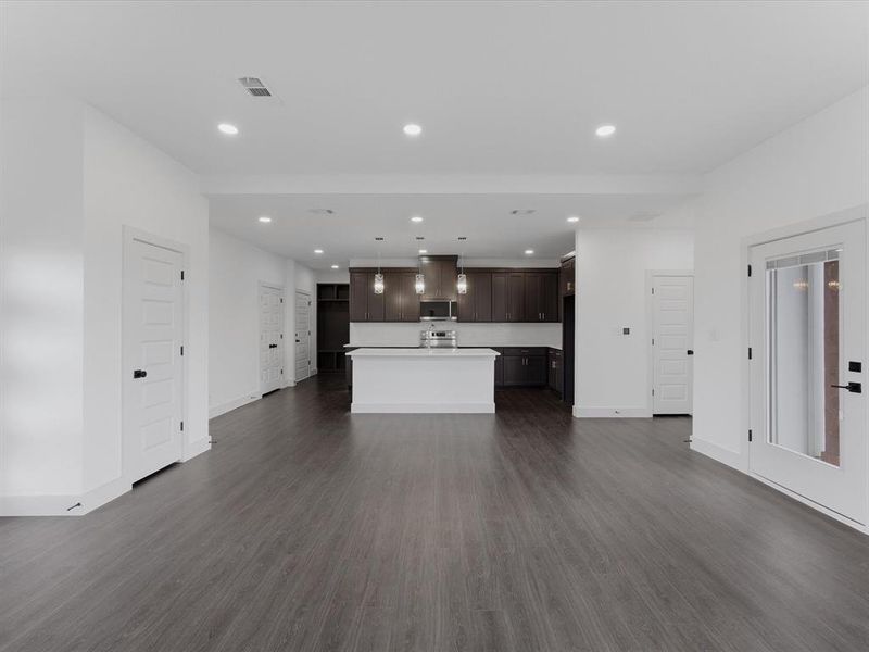 Spacious, unfurnished interior of a new home in , Avalon (Image 22).