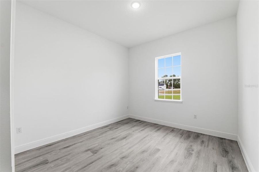 Spacious, unfurnished interior of a new home in , Ocala (Image 31).