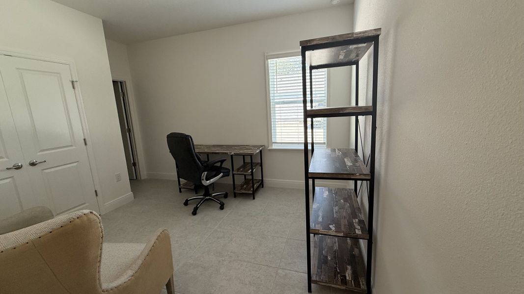 Furnished interior view inside a new home in Oakhaven Walk, Gainesville (Image 10). Furnished interior view inside a new home in Oakhaven Walk, Gainesville (Image 10).