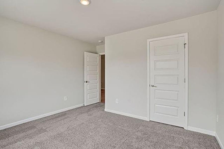 Spacious, unfurnished interior of a new home in Austin Ridge, Commerce (Image 33).