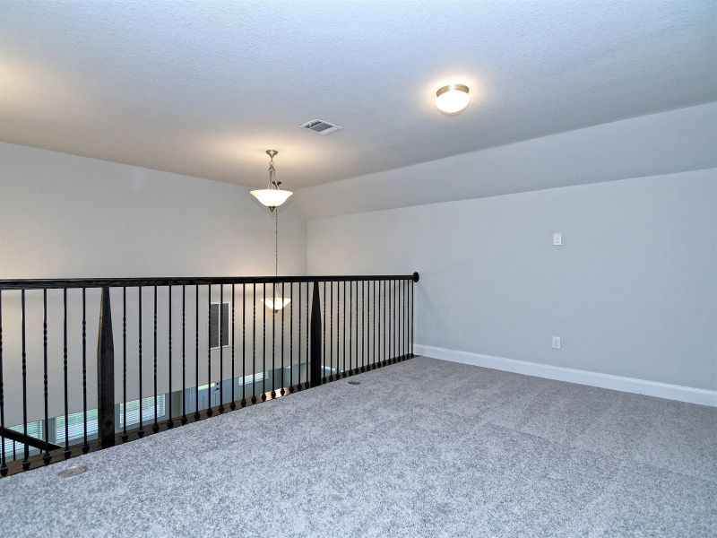 Representative unfurnished interior of a home built from the The Clairmont by David Weekley Homes in Davis Ranch 50', San Antonio (Image 15).