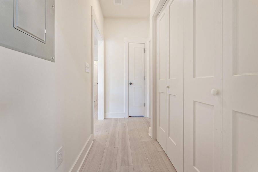 Spacious, unfurnished interior of a new home in , North Charleston (Image 21).