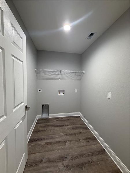 Spacious, unfurnished interior of a new home in , Lake Wales (Image 10). Spacious, unfurnished interior of a new home in , Lake Wales (Image 10).