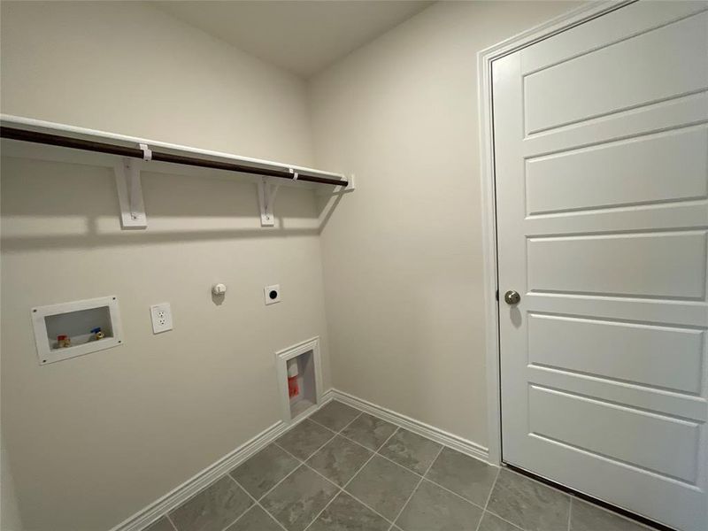 Spacious, unfurnished interior of a new home in Elevon, Lavon (Image 21). Spacious, unfurnished interior of a new home in Elevon, Lavon (Image 21).