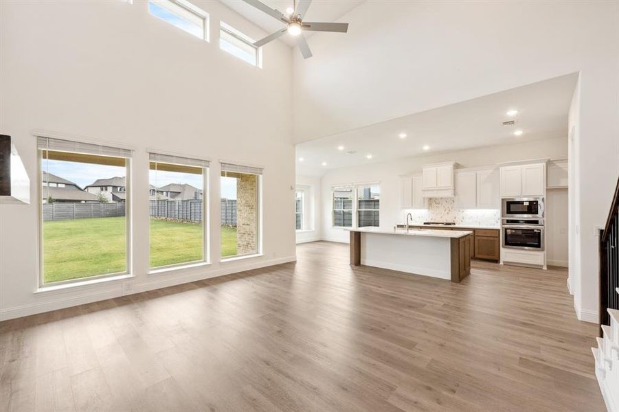 Spacious, unfurnished interior of a new home in Union Park Classic 60, Little Elm (Image 15). Spacious, unfurnished interior of a new home in Union Park Classic 60, Little Elm (Image 15).